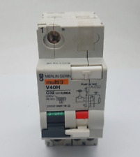 MERLIN GERIN C32 32Amp Type C 30mA RCBO Circuit Breaker C32 10000 230V V40H