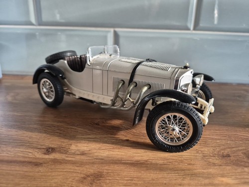 Burago scale diecast - scale, 3009