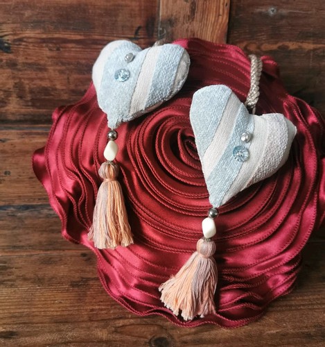 Striped heart curtain tie - 2,
