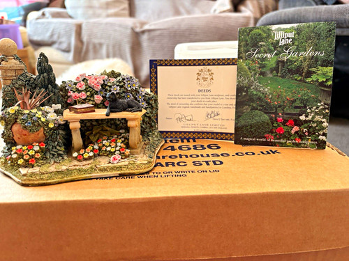 Lilliput lane secret gardens - lilliput,