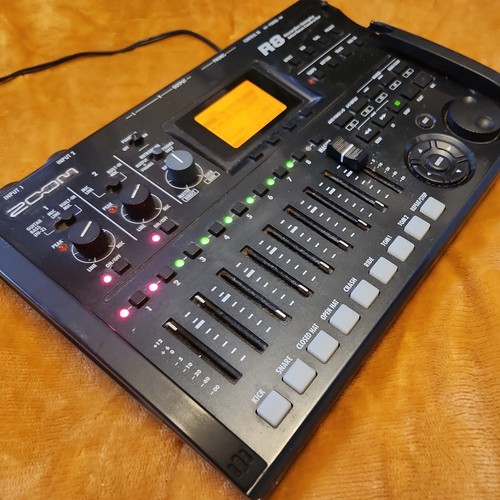 Zoom multitrack digital - r8,