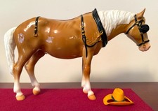 Breyer Noddy, glossy Old Timer with original hat, 2004 Collector's LE!