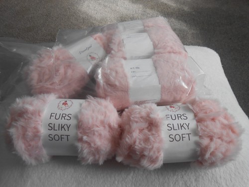 Pink fluffy faux fur - faux, 6