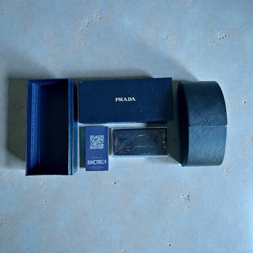 Prada empty black - prada,