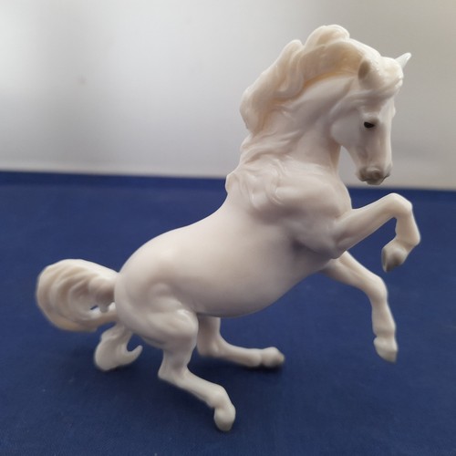 Breyer model horse - breyer,