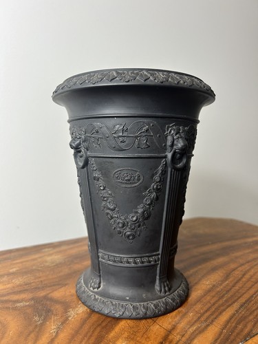 Large wedgwood black - wedgwood, basalt