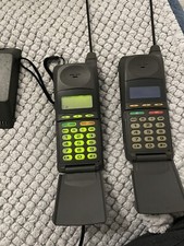 Micro Tac Duo Mobile Phone X 2