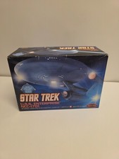 Polar Lights Star Trek USS Enterprise NCC-1701  Snap Kit - Unmade And Complete