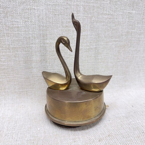Vintage crowning touch brass - touch,