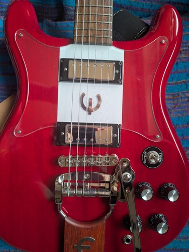 Epiphone crestwood custom with - epiphone,