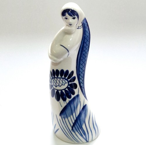 Vintage ussr gzhel style - gzhel,