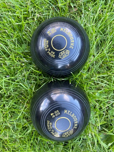 Vintage old crown green bowls