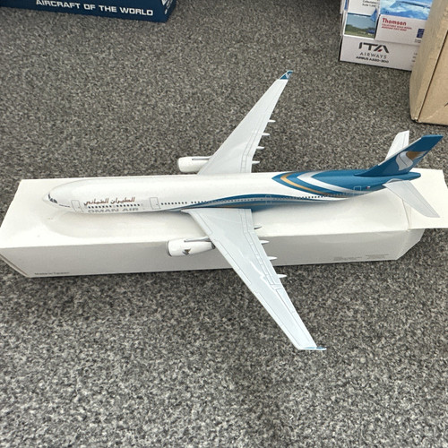 Oman air civil model aircraft - air,