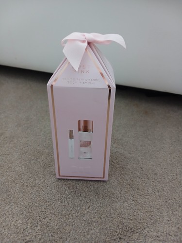 Next pink gift - pink,