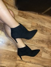 Black Gold Suede Ankle Boots Size 7 EUR 40 Carvela Kurt Geiger Worn Once No Box