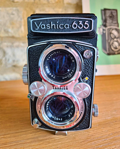 Yashica 635 twin lens reflex - yashica-635,