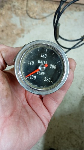 Vintage spark plug water - ac,