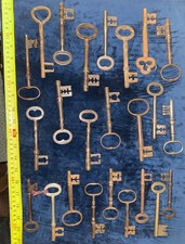 •	26 Large Antique Skeleton Keys 12–15 cm – Iron & Brass – Rustic Décor / Collec