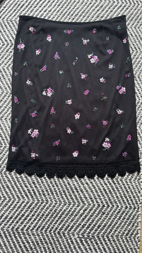 Beaded midi skirt size - midi,
