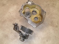 For John Deere 1640/2040 Gearbox Input Housing & Drive Gears - Good condition
