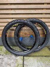 Mavic EX823 on Hope pro 2 blue