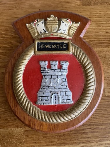 Hms newcastle ship crest - newcastle,