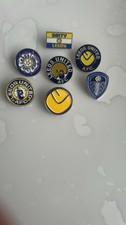 7 LEEDS UNITED PIN BADGES LUFC