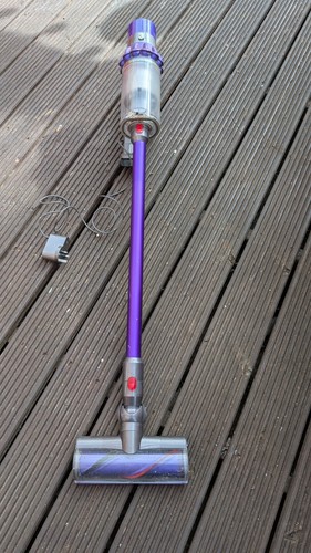 Dyson v10 cordless vacuum - v10,