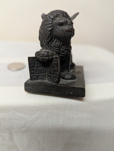 Antique bronze winged lion - bronze,