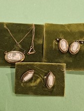 Vintage Wedgwood Necklace