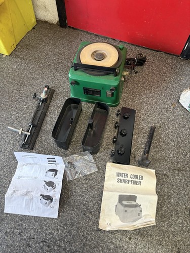 Tool sharpener water cooled - sharpener, water-cooled