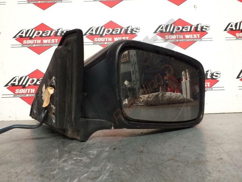 Volvo v40 2001 right offside - volvo,