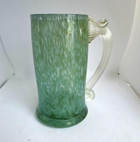 Green art glass beer - green,