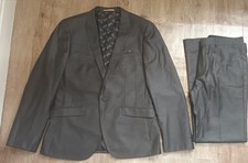 Ventuno 21 Suit 2 Piece Size
