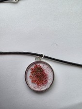 Pressed Dried Flower Resin Necklace Round Pendant Mother's Day Jeweller Gift Box