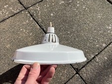 1950'S VITRIOUS ENAMEL COOLICON LIGHT SHADE BC LAMPHOLDER