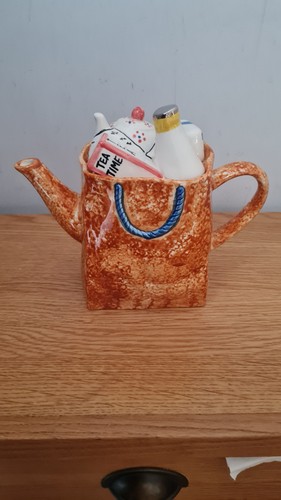 Tony carter novelty - carter, teapot