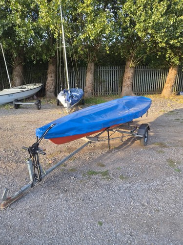 Laser sailing dinghy boat - laser,
