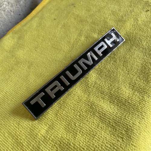 Triumph badge classic vintage - triumph,