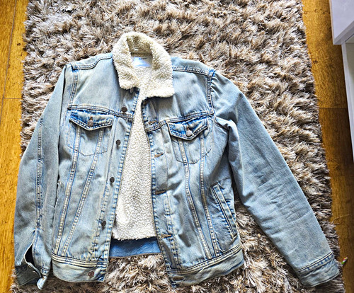 Old navy sherpa lined denim - old,