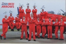 RED ARROWS LEGENDARY RAF TEAM
