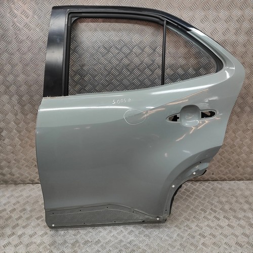 Toyota yaris cross mxp rear - cross,