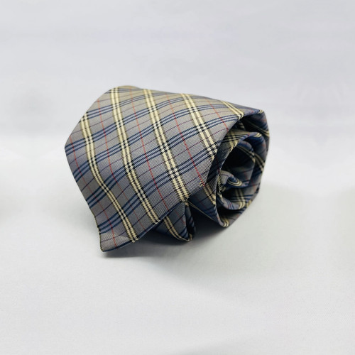 Burberry 100 silk - 100%,