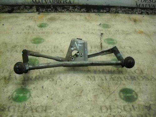 Front windscreen wiper linkage - windscreen,