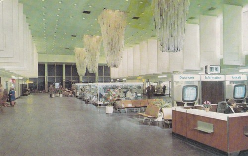 Manchester airport concourse - manchester,