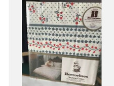 Vintage Pair Pretty Floral