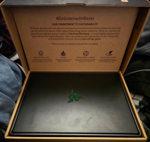 Boxed razer blade - 14, 9