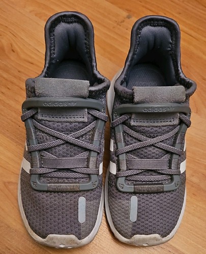 Boys adidas size - 9y, infant