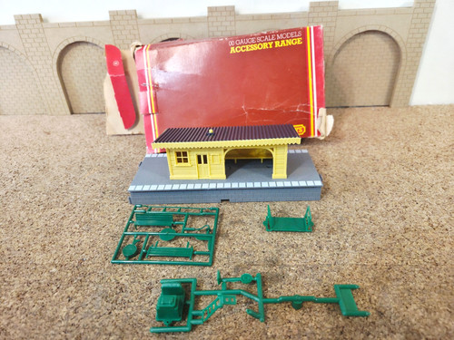 Hornby railways gauge - oo,