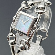 Gucci Signoria Square Quartz